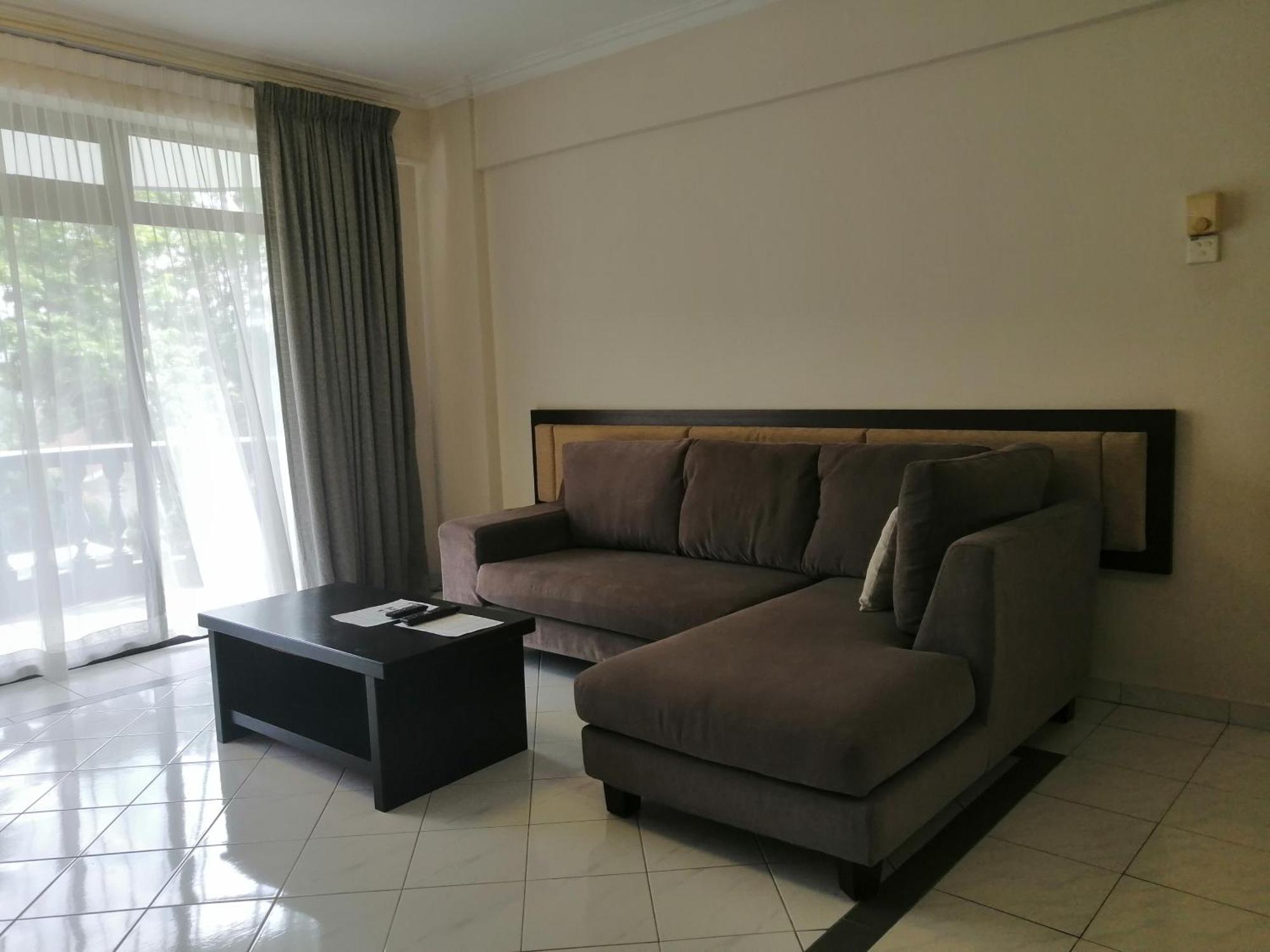 Noble Apartment *